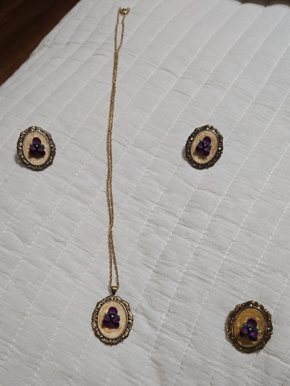 Gold-Tone Purple Flower Pendant 22" Necklace and Earrings Set